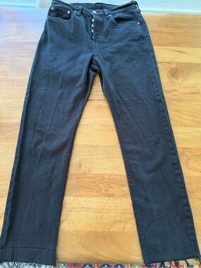 Levi's Women’s Black Denim 501 Back Button-Up Jeans Size 28 w/ Inseam 30”